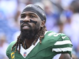 JETS STAR C.J. MOSLEY RETIRES