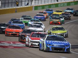 One Race to Glory: Martinsville Hosts the Final Battle for the Championship 4 - All the TV information